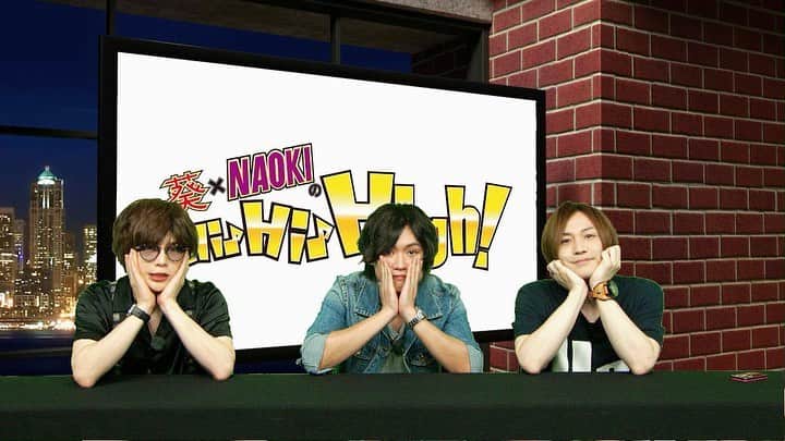 のインスタグラム：「6月のハイ3は番組初のロケVからのタケヒトくんゲストと盛りだくさんな1時間でした。 人前で料理したの、確か10年以上前にとあるジャパニーズカルチャーを海外発信するためのDVDの企画でお好み焼き作った以来な気がする！ ロケスタジオの環境がわからなかったので、どんな状態でもある程度は作れるリゾットにしてみましたが、米抜き期間に米料理はどんだけ自分を追い込んでるんだよ！って思いました笑 料理対決面白かったです！見てくれたみんなありがとう。 さて、来月でハイ3は最終回。 2年間の集大成！…と言ってもラストも気張ることなく緩やかにお送りしますよー！！ #向日葵 #NAOKI #タケヒト #料理対決 #チーズリゾット #豚汁 #ギャラクシー瀬馬本」