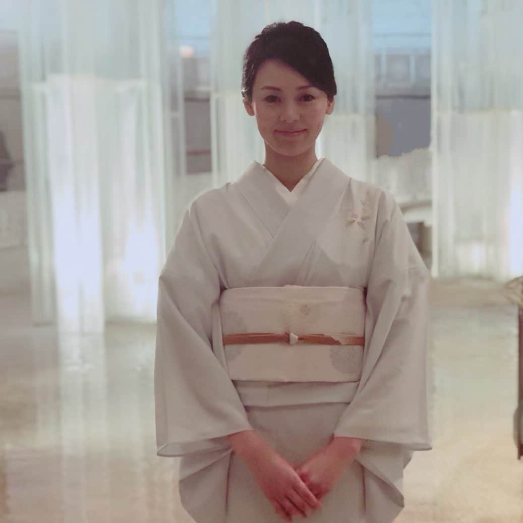 伴杏里さんのインスタグラム写真 - (伴杏里Instagram)「着物👘❤️❤️❤️ #和装 #kimono」6月29日 14時40分 - anri.ban
