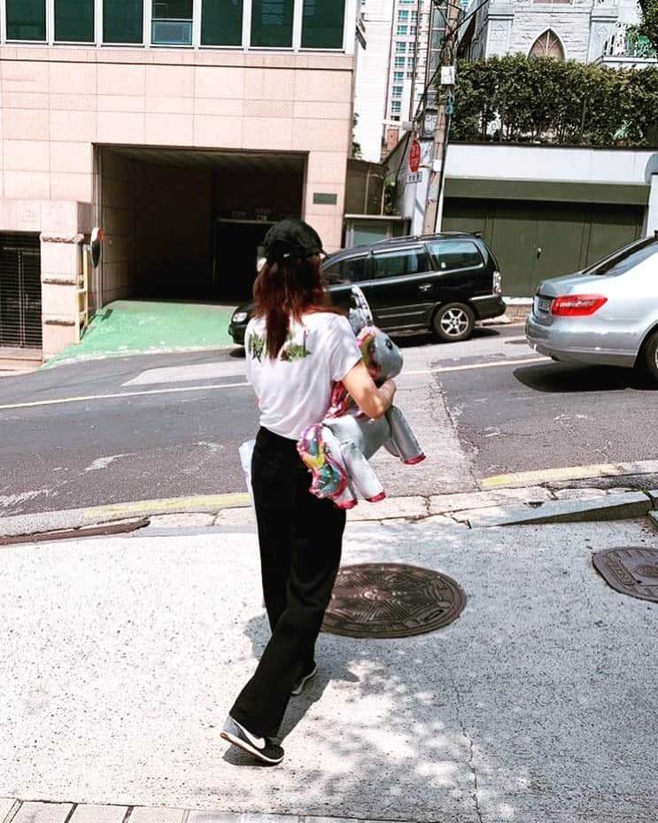 ソン・テヨンさんのインスタグラム写真 - (ソン・テヨンInstagram)「: 유니콘 너가 필요해♡♡🦄🦄🦄」6月29日 14時48分 - sontaeyoung_official
