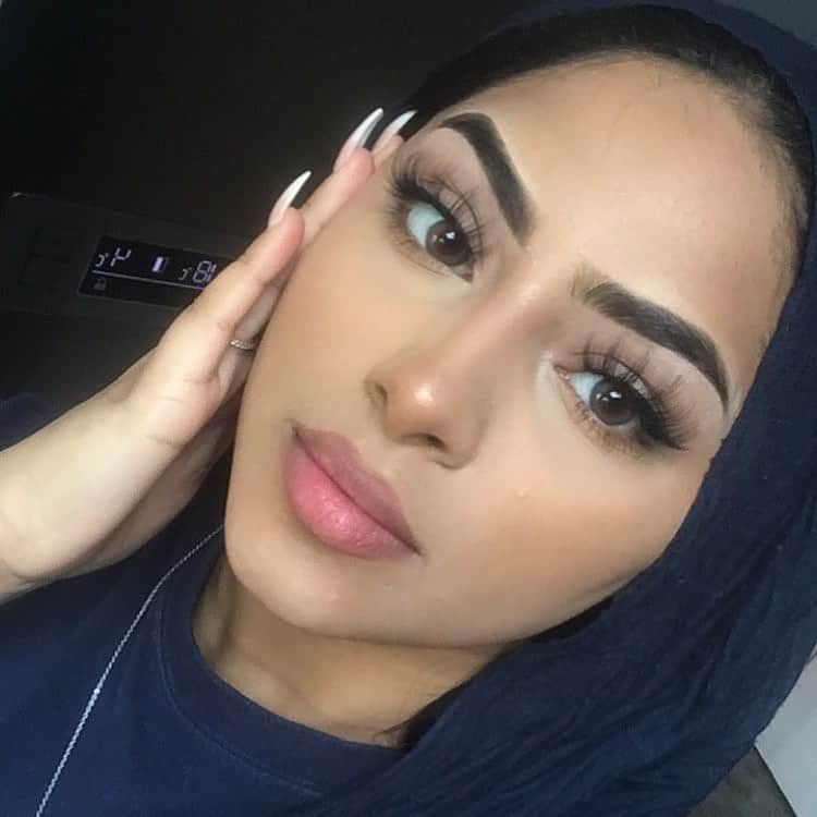 Anastasia Beverly Hillsさんのインスタグラム写真 - (Anastasia Beverly HillsInstagram)「Focus on brows @thisisaeema  Using #Dipbrow Pomade in Ebony  #wearebrows #anastasiabrows」6月29日 15時48分 - anastasiabeverlyhills