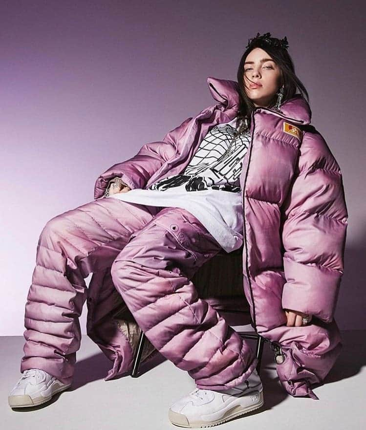 OFF-WHITE C/O VIRGIL ABLOHさんのインスタグラム写真 - (OFF-WHITE C/O VIRGIL ABLOHInstagram)「[editorial] @billieeilish in Off-White™ on @vogueaustralia  styling c/o @jilliandavison photography c/o @jesse_lizotte」6月29日 16時00分 - off____white