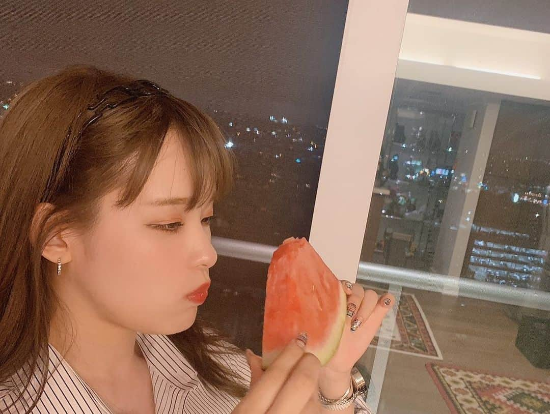 MIYUUさんのインスタグラム写真 - (MIYUUInstagram)「🍉 ロスで早めの 食べれた✌︎✌︎✌︎✌︎✌︎✌︎✌︎✌︎ #happiness  #losangeles  #japanesegirl」6月29日 16時27分 - immiyuu_official