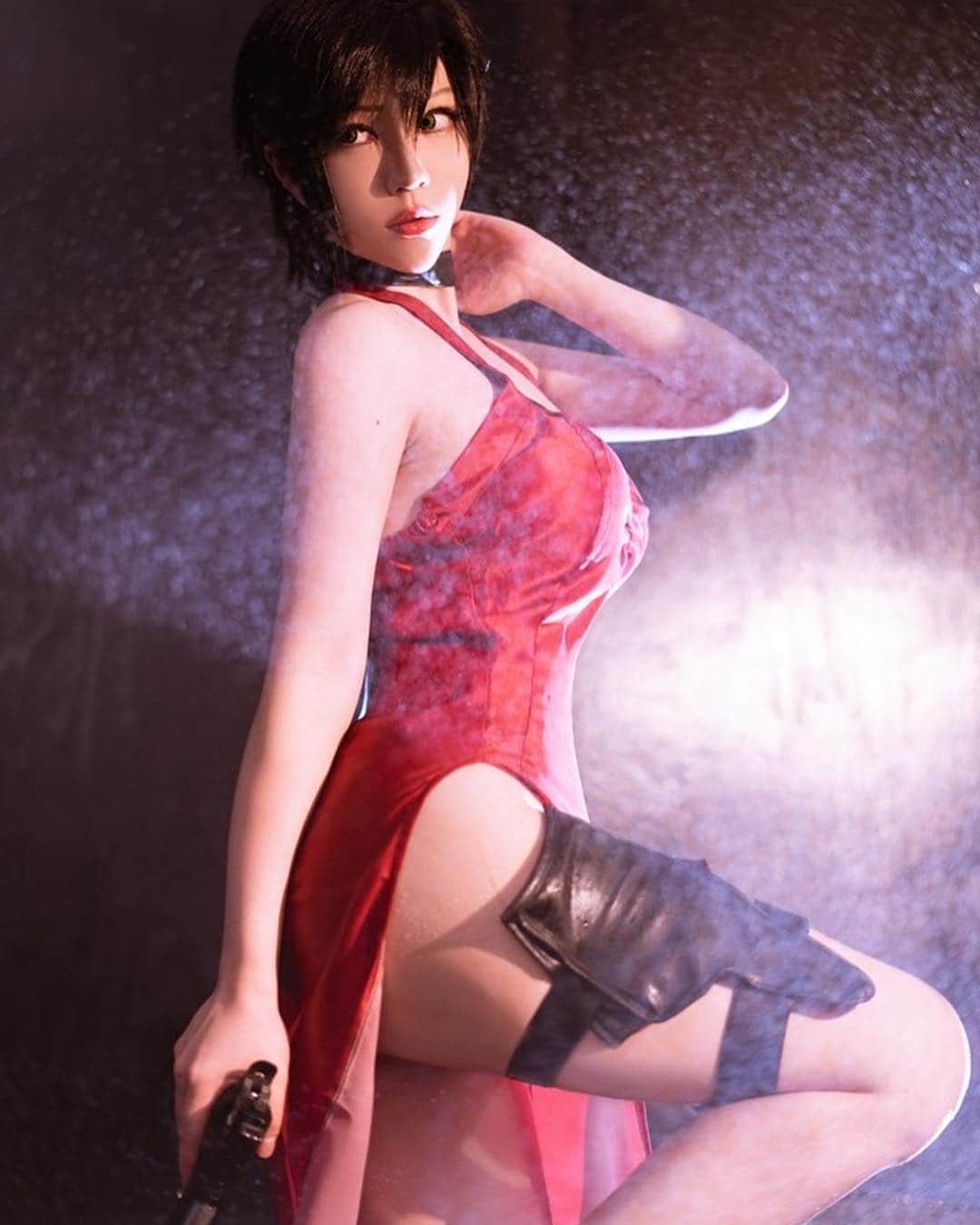 千尋さんのインスタグラム写真 - (千尋Instagram)「Resident Evil / Ada Wong June patreon reward❤️Last 1 day Get sponsor pics❤️ https://reurl.cc/NQdY6 六月份的電子檔獎勵//////// 台灣購買❤️ https://forms.gle/eeSfhTTdm7pRJUr97  #tights #asiangirls #photooftheday #racequeen #legs #動漫 #性感  #cosplaygirls #adawong #biohazardcosplay」6月29日 16時43分 - chihiro_chang