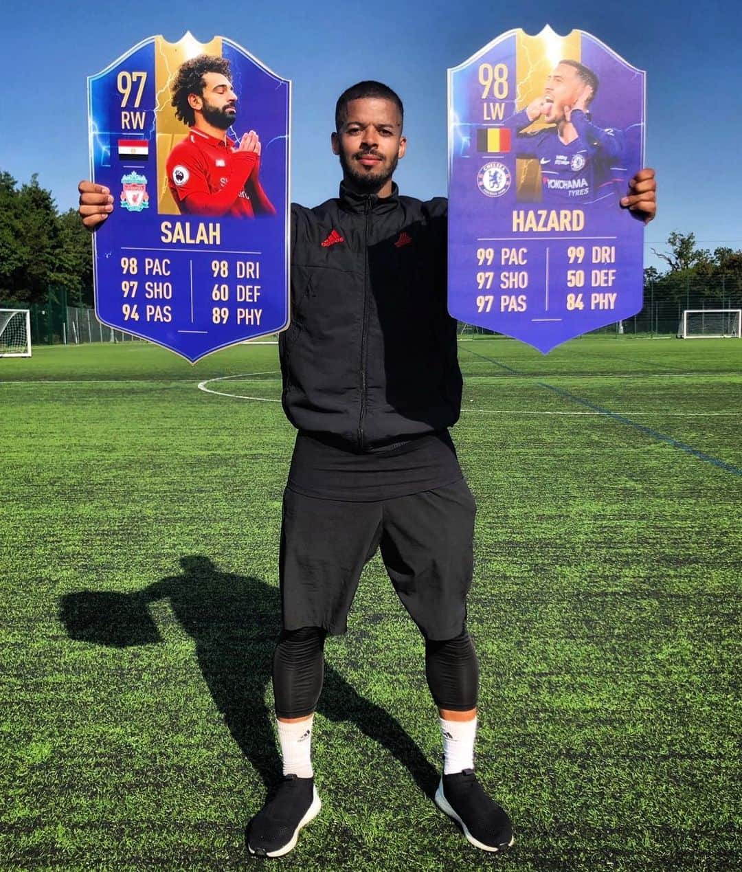 F2Freestylersのインスタグラム：「Which one is better? • LIKE • COMMENT 🔽 - We will send the cards to two winners chosen at random!」