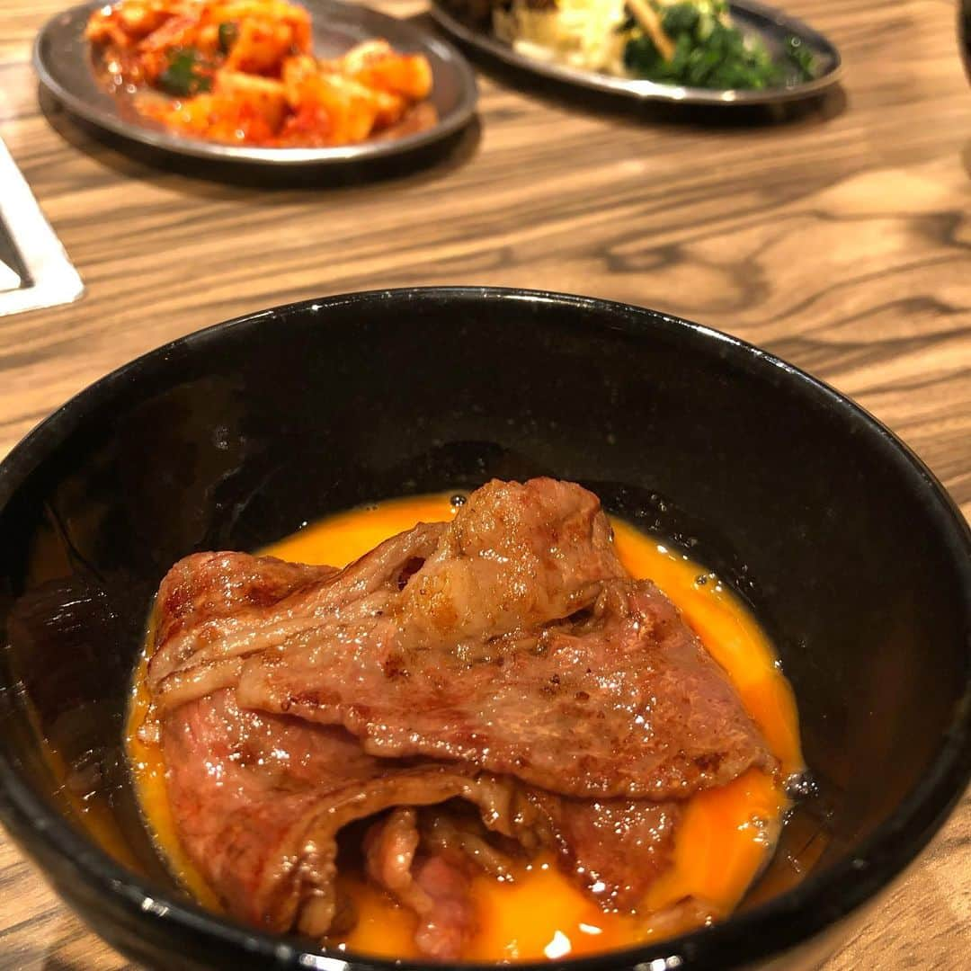 村長（小顔大使）さんのインスタグラム写真 - (村長（小顔大使）Instagram)「初の#焼肉ジャンボはなれ に行ってきた😎 南原社長おまかせコースは全てのメニューが声の出る美味さでした！ 次回は8月予約した😋 #肉スタグラム #焼肉  #食べログ4超え #感動」6月29日 17時09分 - soncho12