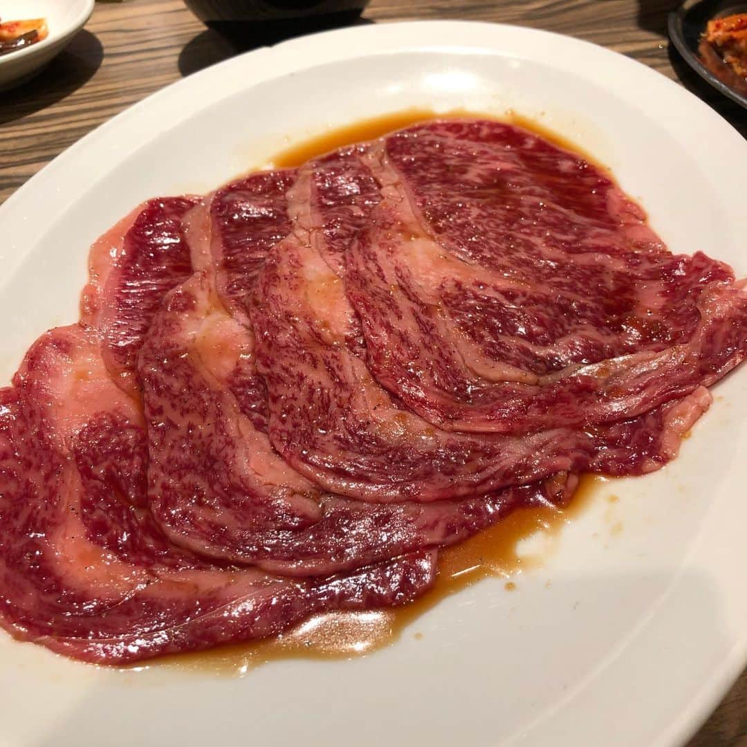 村長（小顔大使）さんのインスタグラム写真 - (村長（小顔大使）Instagram)「初の#焼肉ジャンボはなれ に行ってきた😎 南原社長おまかせコースは全てのメニューが声の出る美味さでした！ 次回は8月予約した😋 #肉スタグラム #焼肉  #食べログ4超え #感動」6月29日 17時09分 - soncho12