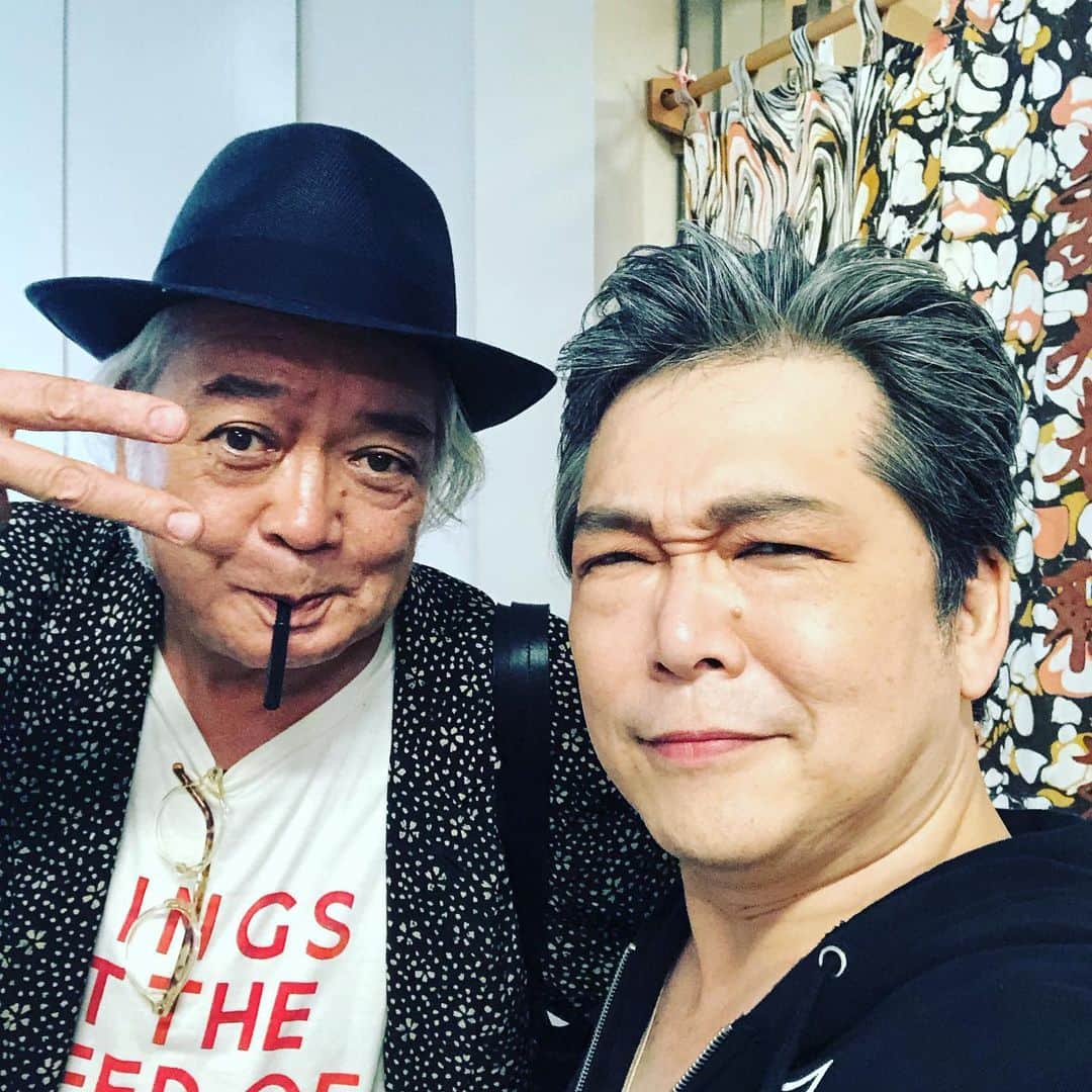 三上市朗のインスタグラム：「何故か小倉で会ってます。観に来てくれましたよ、うちの大将が。喜んでもらえたみたいで何よりです。 #キネマと恋人  #マキノノゾミ　 #mop」