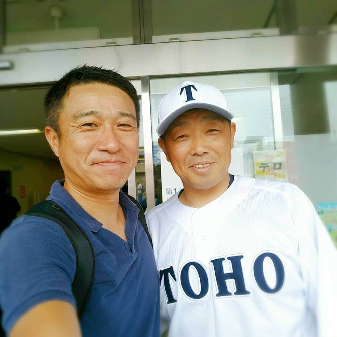 佐藤裕二さんのインスタグラム写真 - (佐藤裕二Instagram)「#高校野球#愛知大会 #開幕 。#始球式 を務めたのは#山田喜久夫 さん。 そう#平成最初 の#センバツ#優勝 #ピッチャー です。 #令和最初の夏 は果たしてどんなドラマが待っているでしょうか。  #平成 #令和 #東邦 #喜久もち#ろまん亭 #懐かしい #中日#ドラゴンズ #甲子園 #高校球児  #息子 も #中日大会 #1回戦  #勝ちました ！」6月29日 17時28分 - karaage_satou