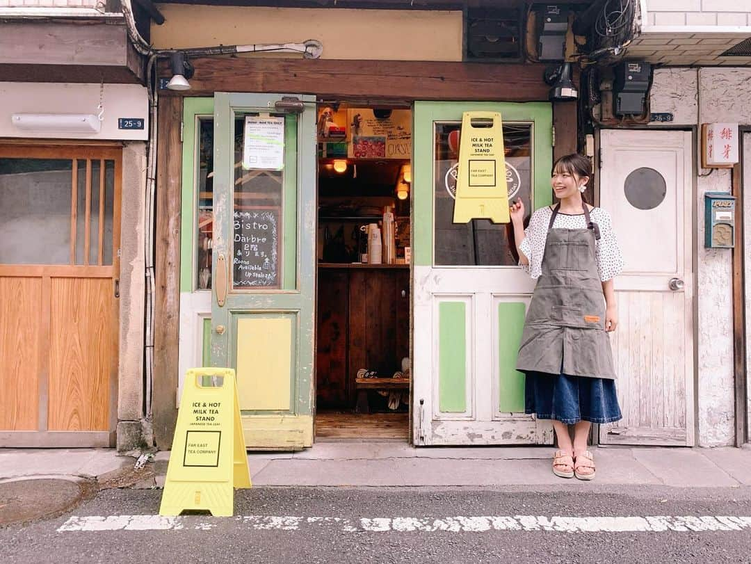 石倉侑芽さんのインスタグラム写真 - (石倉侑芽Instagram)「国産茶葉のミルクティー屋さん😊 . @far_east_tea_company  渋谷駅から徒歩1分の ちょっと路地を入った所にある 隠れ家てきな🐷💓 . おいしすぎて感動した🥺💕 200種類以上試して 辿り着いた茶葉を使用してるらしい🌟 お店もレトロでおしゃれでした🌈💕 . #fareastteacompany#ミルクティー#milktea#カフェスタグラム#渋谷カフェ#隠れ家カフェ#shibuya#おしゃれカフェ#カフェ巡り#渋谷カフェ巡り#ミルクティー専門店#ゆめちんぶらり旅」6月29日 17時44分 - yume8115