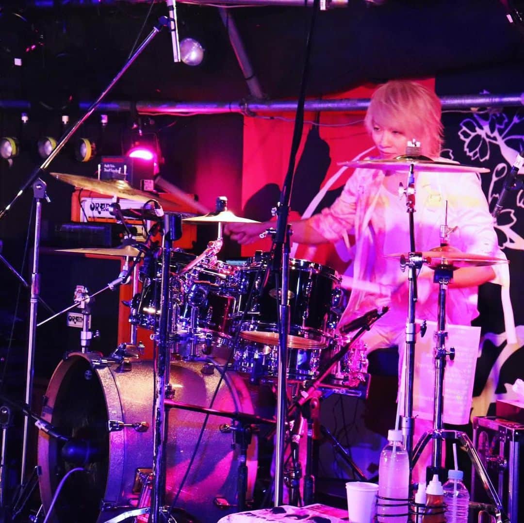 風弥さんのインスタグラム写真 - (風弥Instagram)「鬼桜ツアー👹🌸旭川CASINO DRIVE  #daizystripperkazami  #v系  #鬼桜 #旭川」6月29日 23時14分 - kazami_daizy