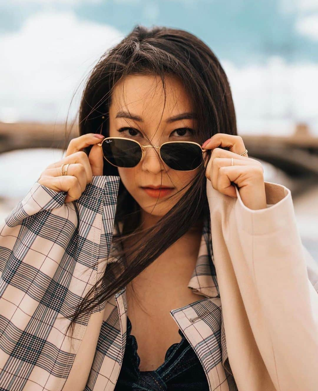 LIECOLLECTIONさんのインスタグラム写真 - (LIECOLLECTIONInstagram)「@arden_cho serving looks in the SS19 Plaid Belted Trench. - - - - #liecollection #ss19 #newcollection #trenchcoat #LIElook  #plaid #florals #plaids #springcoat #outfitdujour #springootd #plaid #coveted #collection #LIE #influencerstyle #edits #shop #lifeisexpression #styleblogger #streetphotography #nyc」6月29日 23時15分 - liecollection_