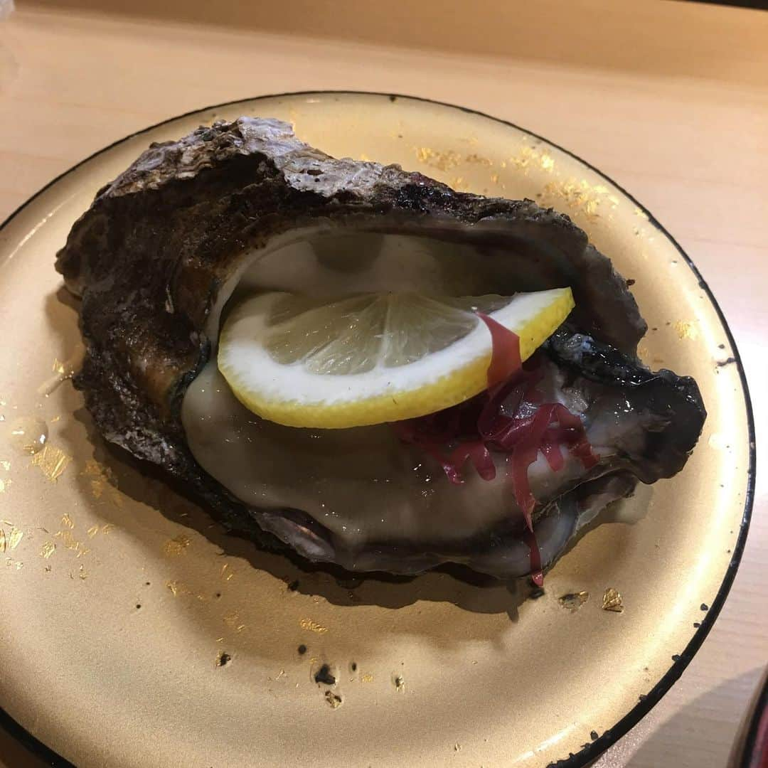 沙田瑞紀さんのインスタグラム写真 - (沙田瑞紀Instagram)「移動オフ日だったので ソースカツ丼にローリング寿司かましたよ🍣🔥🍚 何食べてもおいしいよ〜  あしたは新潟GOLDEN PIGS RED STAGEです もう9本目ですって。早いねぇ 最後までたのしむよ！よろしくお願いします🐾  #ソースカツ丼 #おすし」6月29日 23時16分 - mizuki_masuda