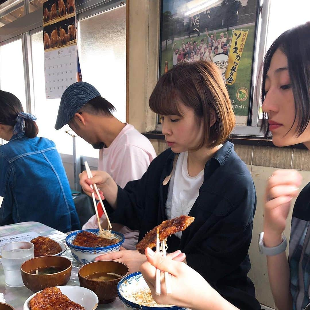 沙田瑞紀さんのインスタグラム写真 - (沙田瑞紀Instagram)「移動オフ日だったので ソースカツ丼にローリング寿司かましたよ🍣🔥🍚 何食べてもおいしいよ〜  あしたは新潟GOLDEN PIGS RED STAGEです もう9本目ですって。早いねぇ 最後までたのしむよ！よろしくお願いします🐾  #ソースカツ丼 #おすし」6月29日 23時16分 - mizuki_masuda