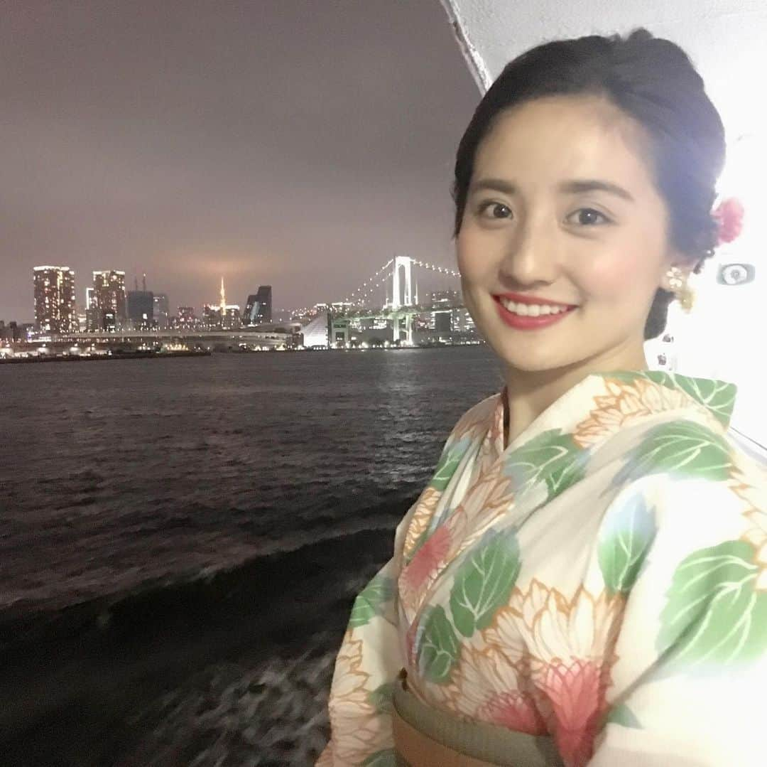 槙あやなさんのインスタグラム写真 - (槙あやなInstagram)「東京湾納涼船が今年もスタート！ 初日に取材に行ってきました。 今年で３度目の取材。 毎年違う浴衣を着られて 楽しいです♫ 梅雨真っ盛りですが、 ちょうど良い天気で気持ちよかった！ #tokyo #cruising #job #東京湾納涼船 #取材 #浴衣 #素敵な帯 #ヘアアレンジ #涼しい顔していますが #前日は #弾丸福岡日帰り #前々日は #登山ロケ #絶賛 #筋肉痛  #陸海空 #制覇」6月29日 18時22分 - ayana_maki