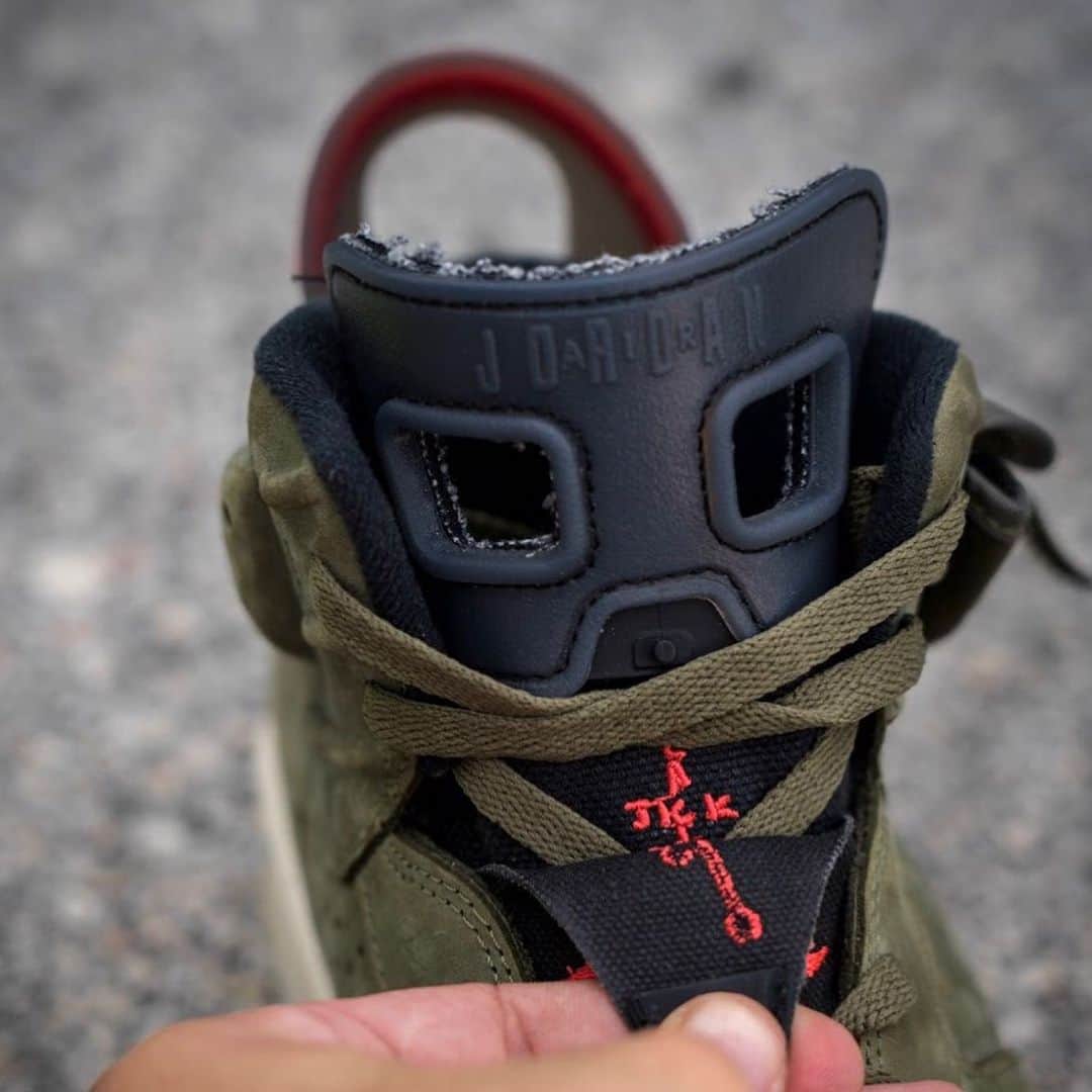 HYPEBEASTさんのインスタグラム写真 - (HYPEBEASTInstagram)「@hypebeastkicks: Here’s a better look at @travisscott and @jumpman23’s highly-anticipated Air Jordan 6 sneaker. The “Olive” pair takes on a suede upper and comes equipped with a button enclosed stash pocket on the ankle collar, “University Red” accents, and “Nike Air” and Cactus Jack branding on the heels. It’s rumored to release later this summer for $250 USD. Stay tuned for official notes.  Photo: @solebyjc」6月29日 18時28分 - hypebeast