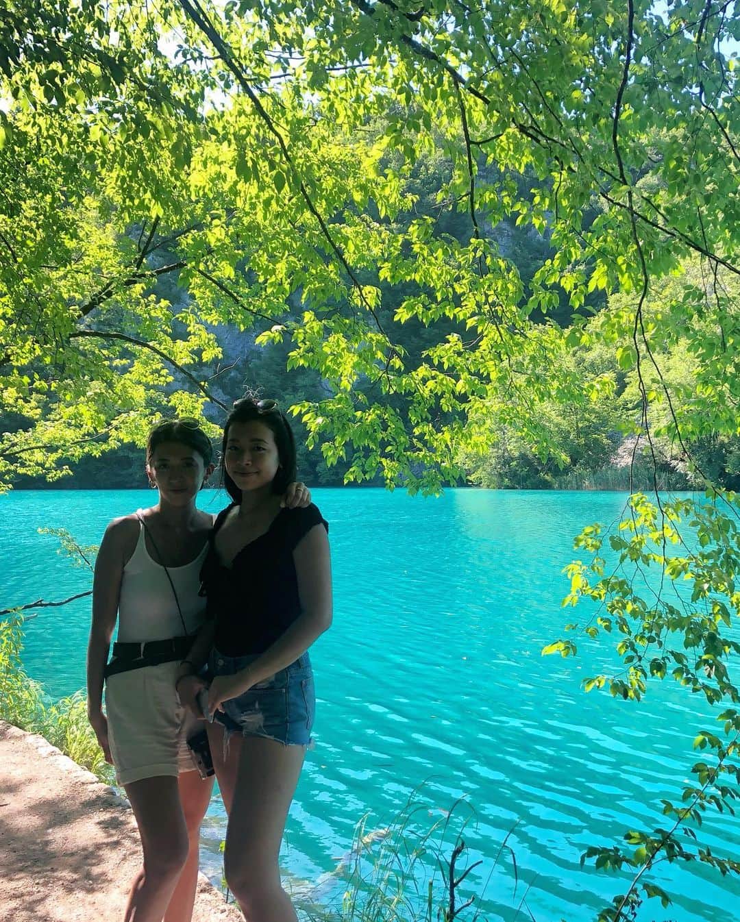 桐島かれんさんのインスタグラム写真 - (桐島かれんInstagram)「100以上もの滝が幻想的な景観をつくりだしているプリトヴィッツェ湖畔国立公園。その美しさは、私の携帯のカメラではとらえきれません。 #プリトヴィッツェ湖群国立公園  #クロアチア #croatia」6月29日 18時31分 - houseoflotuskaren