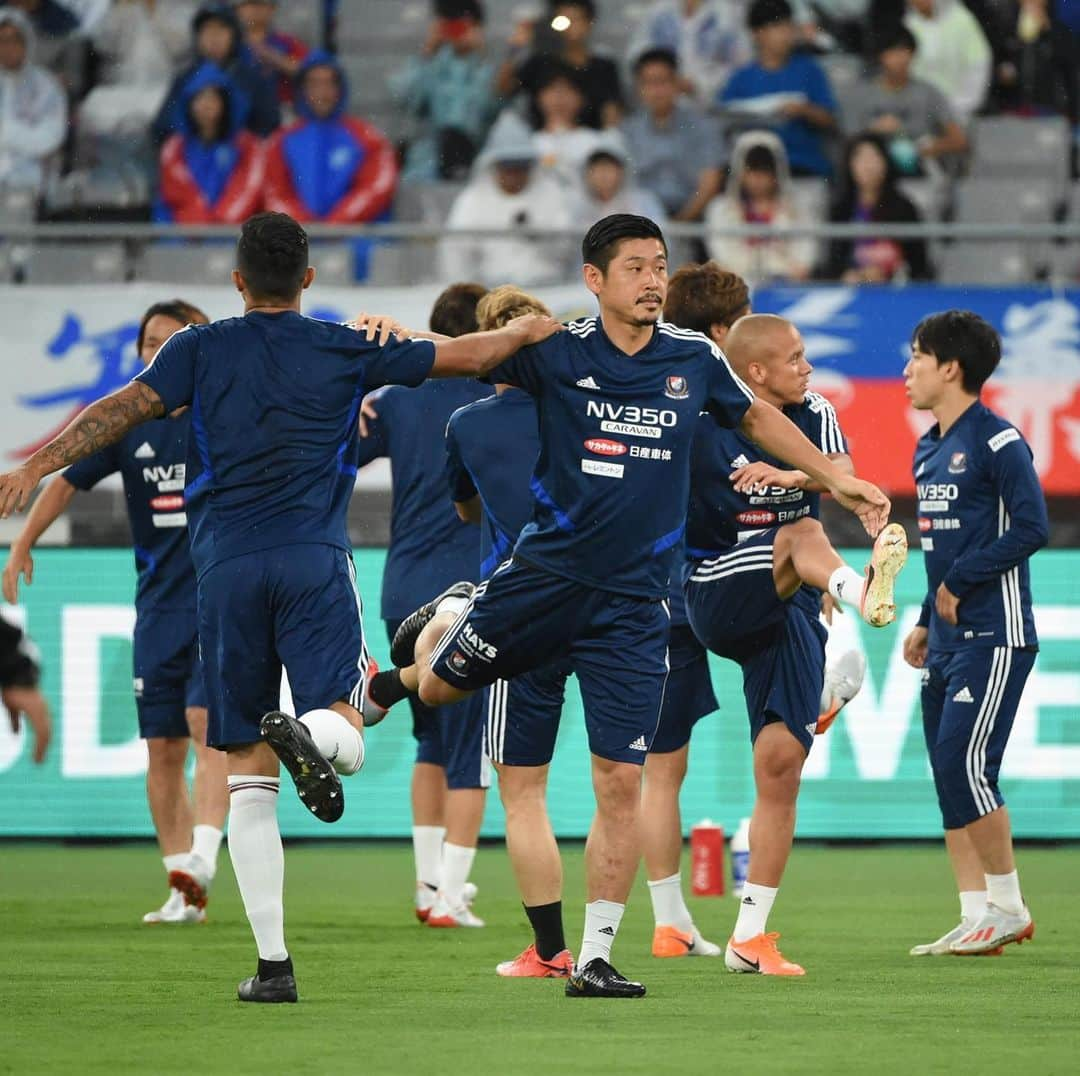 横浜F・マリノスさんのインスタグラム写真 - (横浜F・マリノスInstagram)「果敢に挑め👊 #fmarinos #Jリーグ #jleague #ウォームアップ #warmup」6月29日 18時50分 - yokohamaf.marinos