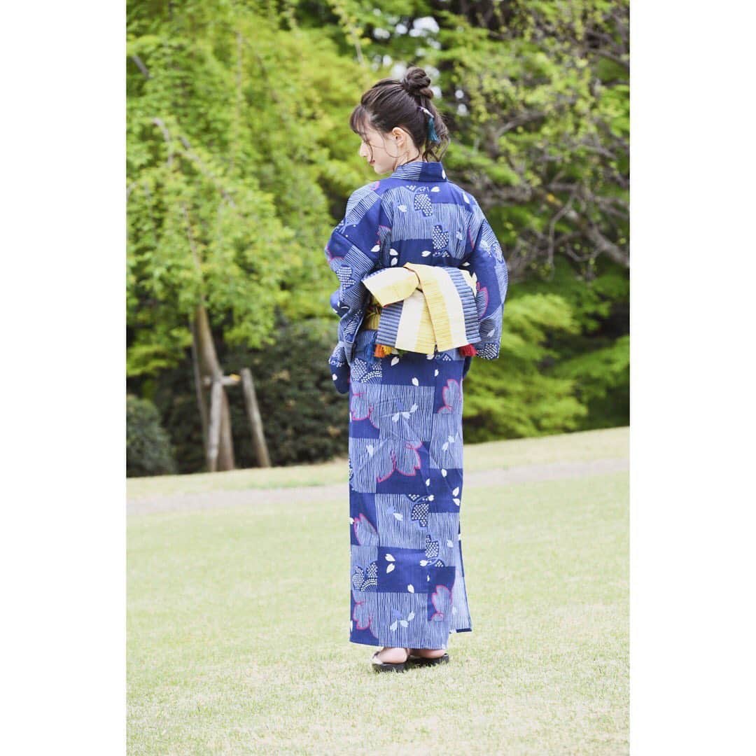 中澤瞳さんのインスタグラム写真 - (中澤瞳Instagram)「１日１投稿。 ブルーも💙  #OZOC #OZOC浴衣」6月29日 19時05分 - hitomi.nakazawa