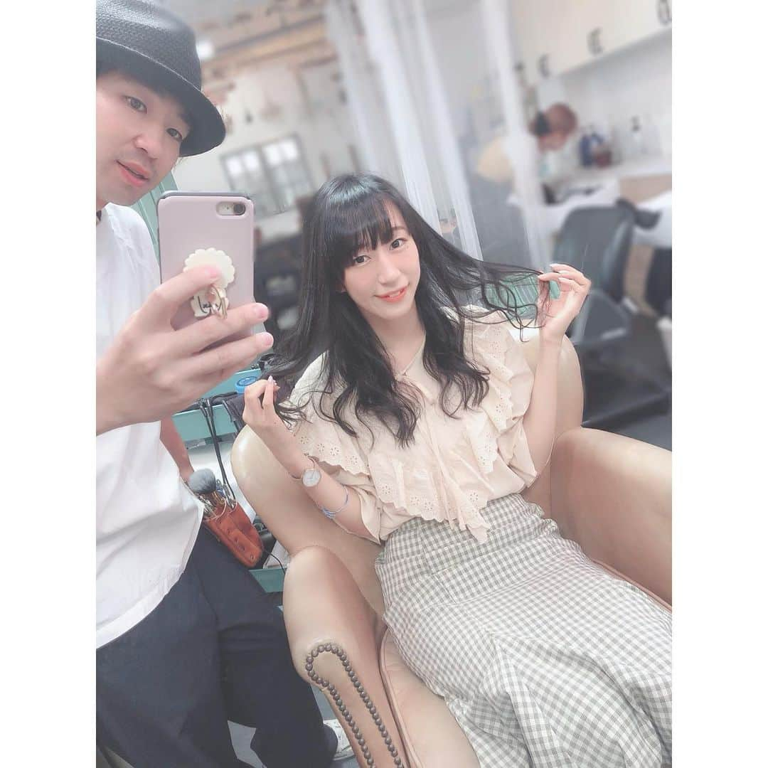 やっこさんのインスタグラム写真 - (やっこInstagram)「✂︎﻿ ﻿ ﻿ ﻿ ﻿ ﻿ ﻿ ﻿ 美容院行ってきたよ✂︎ ﻿ つるさらにしていただいた〜！！！﻿ ﻿ いつもお世話になっているspica @spica_hairmake さん！﻿ 松岡さん @spica_matsuoka_official ありがとうございました☺️﻿ ﻿ ﻿ ﻿ ﻿ ﻿ ﻿ ﻿ #やっこ #yakko #美容院 #spica #トップス#ボトムス #isntshe @isntshe_official (100M)(3812C)#原宿サロン #美容室 #スピカ #黒髪 #黒髪ロング #巻き髪 #newhair」6月29日 19時35分 - yakko928