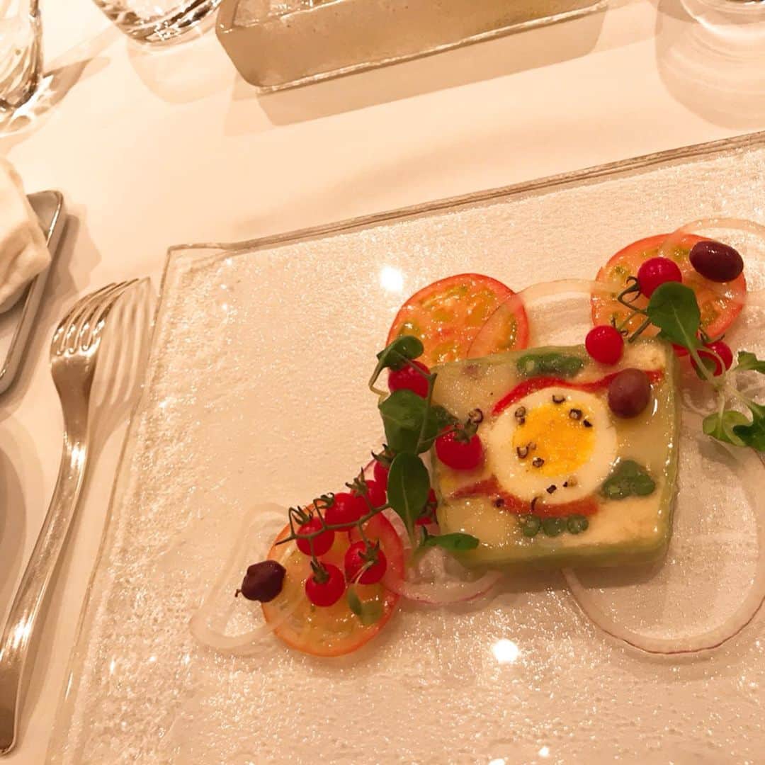 米倉れいなのインスタグラム：「, #代官山 #テリーヌ #レザンファンギャテ」