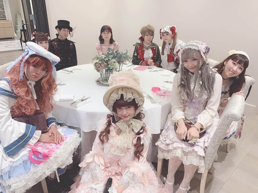 青木美沙子さんのインスタグラム写真 - (青木美沙子Instagram)「Misako Aoki  20th Lolita Anniversary Party 無事終了しました💓来て下さった方々本当にありがとうございました😊プレゼントも沢山ありがとう😊沢山の方々にお祝いしてもらい、最後涙しちゃったけど、本当に皆様の支えで今の私があります❣️本当にありがとうございました😊司会みどちん見事すぎて頼りきり、AKIRAちゃんに裏方でパソコンをやらせて、ゆいちゃんにも色々動いてもらい、本当に本当に贅沢すぎました💓頼りないおばあちゃんでごめんね❣️みんなありがとう😊😊😊 #美沙子20周年 #ロリータファッション #Misako Aoki  20th Lolita Anniversary Party」6月29日 19時57分 - misakoaoki