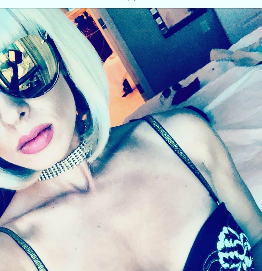 オリアンティさんのインスタグラム写真 - (オリアンティInstagram)「Goodmorning 🔮☠️」6月29日 20時53分 - iamorianthi