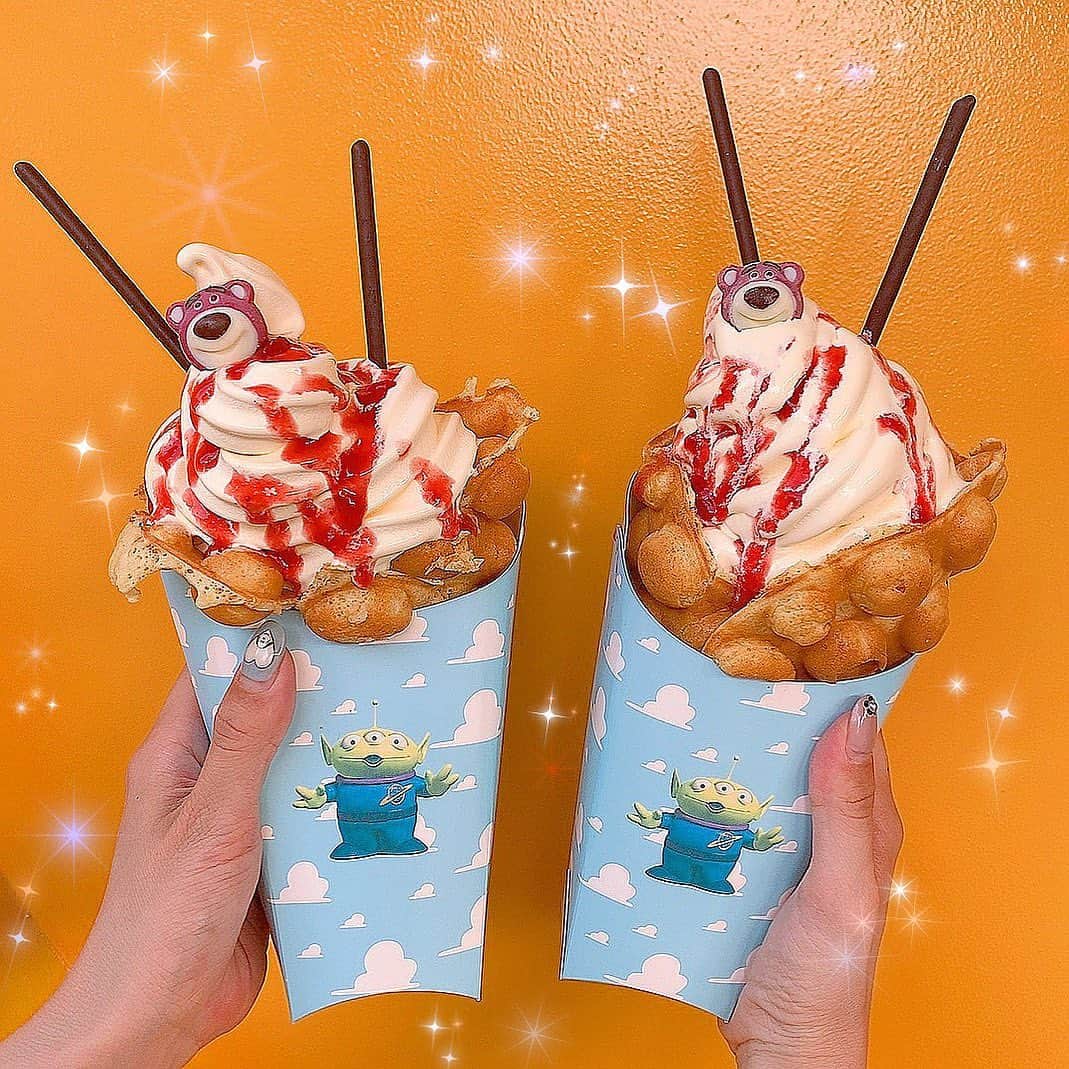 ひなたろす 佐原ひなた さんのインスタグラム写真 ひなたろす 佐原ひなた Instagram ミキミニ ドナデジのドーナッツ この日甘いの食べ過ぎて ホテル持ち帰って時間差で食べまくったから ほんとデブ 笑 どれも美味しかった これは小さめの