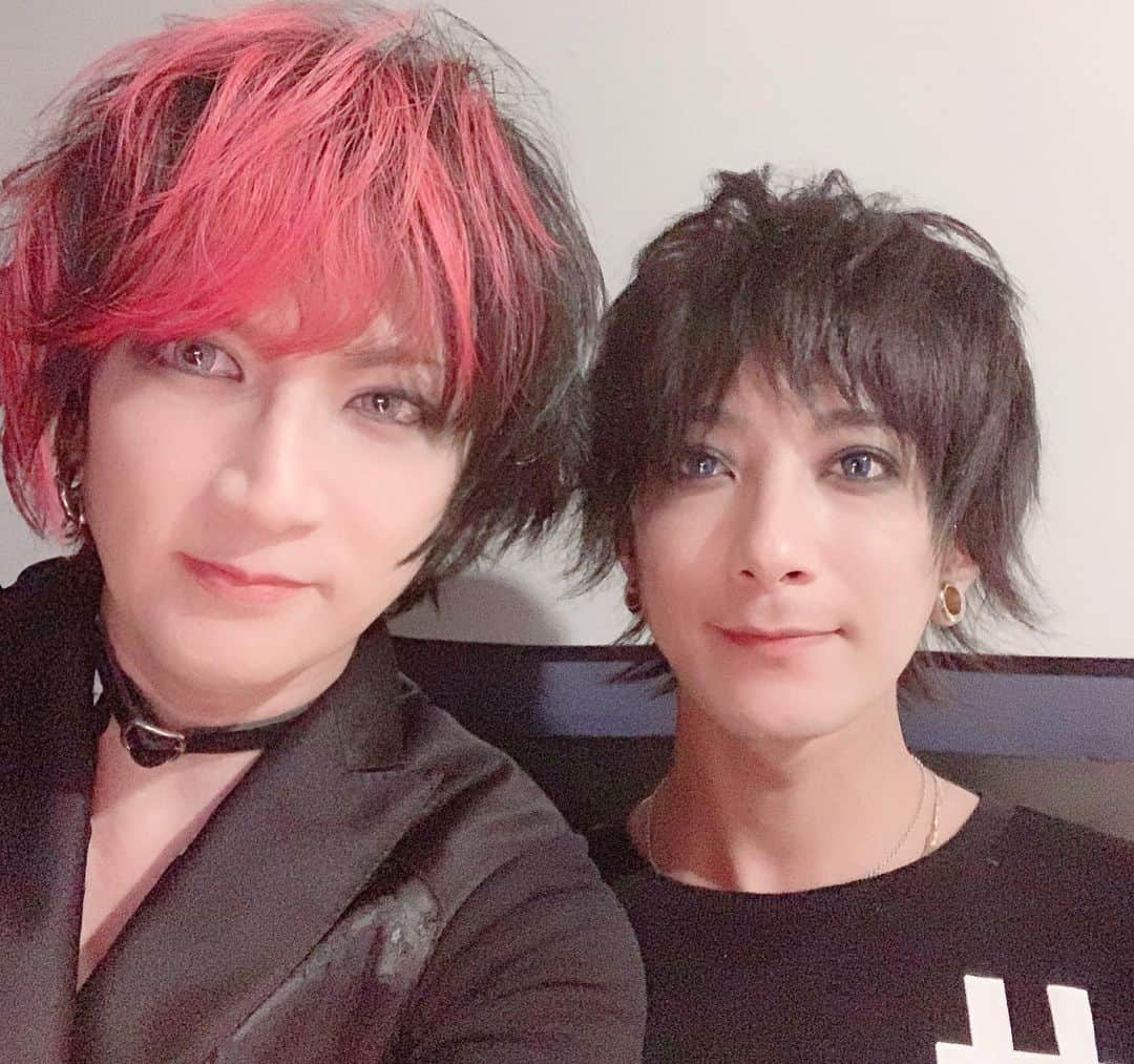 Ikuoさんのインスタグラム写真 - (IkuoInstagram)「Rayflower”SKULL HEADS SPEAKING vol.4”終了しました！SHINくん呼んでくれてありがとう！最高に楽しかった‼️お越しのみなさんありがとう😊miroくんにケンちゃんにYOUSAYとも久々に会えて嬉しかった！！ #ikuo #rayflower  #shin #skullheadsspeaking」6月29日 20時57分 - ikuobass