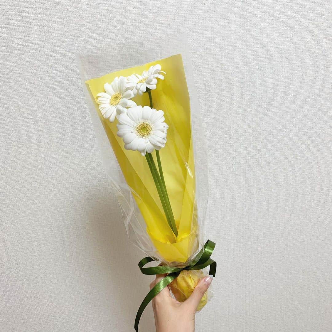 中瀬古ゆきなさんのインスタグラム写真 - (中瀬古ゆきなInstagram)「無事福岡に到着しました💗🌈🥺 ・ 皆さんに教えてもらったおすすめスポットを できるだけ回りたくってひたすら会議！笑💕 食べものの写真ばっかりなので いつかの #ゆきなの家のお花たち を💐 またゆっくり更新します🥰✨ ・ #Flower #flowers #surprise #present #bouquet #pink #love #happy #photo #instagood」6月29日 20時59分 - yuch1129