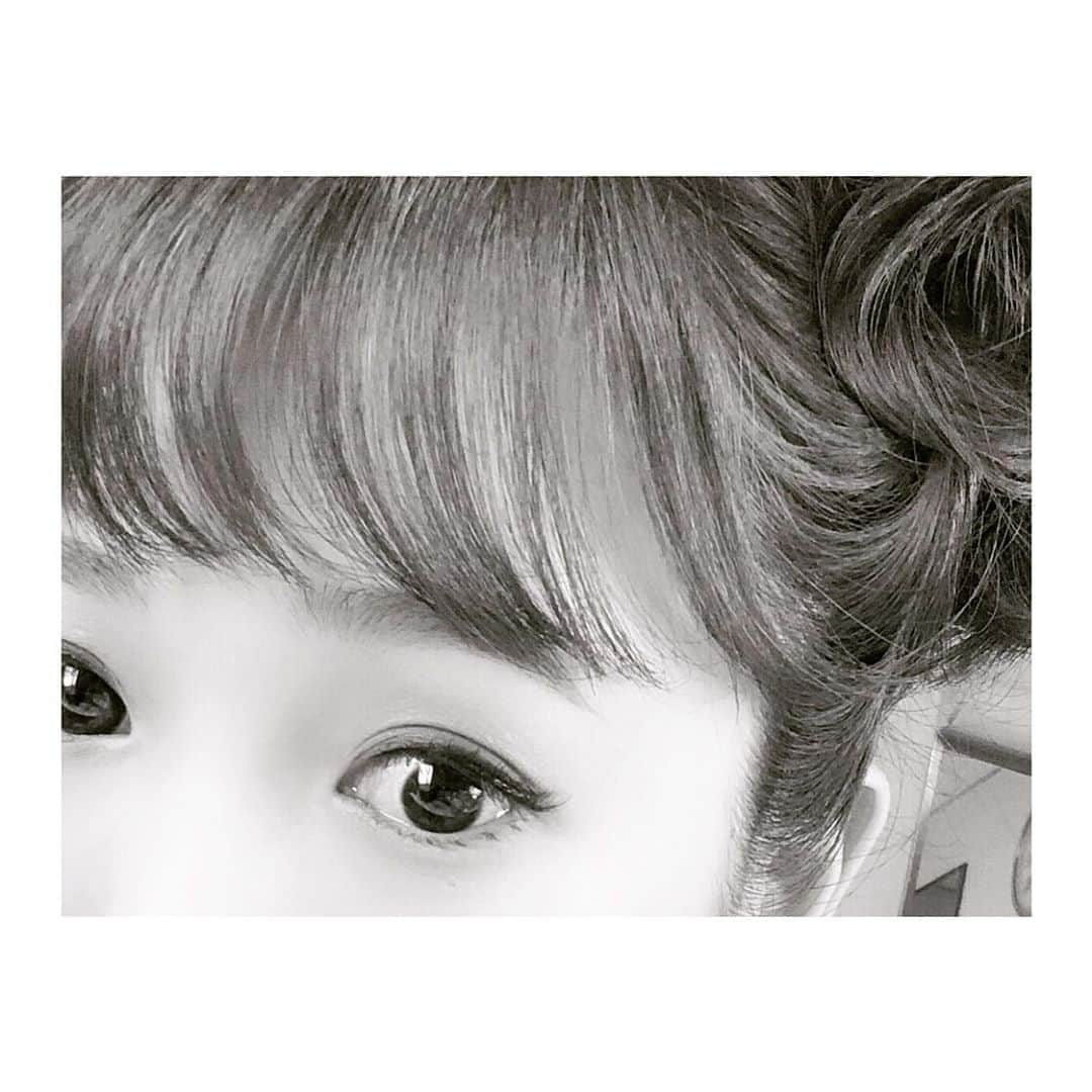 川栄李奈さんのインスタグラム写真 - (川栄李奈Instagram)「知恵ちゃん 下まつげはアイラインで描いているのです✌︎ いだてん明日から第2部スタートですね！ ぜひご覧くださいっ📺  #いだてん」6月29日 21時05分 - rina_kawaei.official