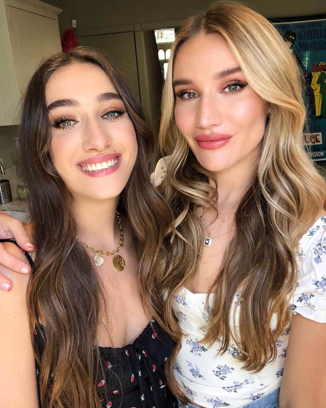 シャーロット・ティルベリーさんのインスタグラム写真 - (シャーロット・ティルベリーInstagram)「Hi everyone, it’s Bella and Sofia, we’re Charlotte’s nieces, and we will be taking over Charlotte’s Instagram this weekend as we rock GLASTONBURY FESTIVAL @glastofest!! Follow our stories for a fabulous, fun weekend of backstage MAKEUP MAGIC, SKINCARE SECRETS & MUSIC... 💞💫🌟💋 Love, @sofiaschwarzkopftilbury and @bellabroekmantilbury.  Bella is wearing the #BellaSofia Look, dress by @realisationpar and necklace by the amazing @alighieri_jewellery @roshmahtani. Sofia is wearing the #Icons palette and NEW! #HotLips lipstick in Glowing Jen, top by @reformation. Hair by @pauljoneshair.  #CharlotteTilbury #HappyKiss #HotLips #Glastonbury2019 #BellaSofia #Icons」6月29日 21時19分 - charlottetilbury