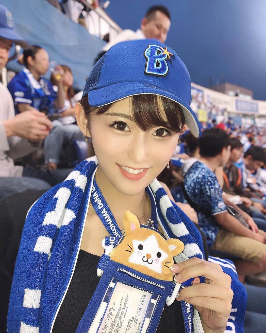 erinaさんのインスタグラム写真 - (erinaInstagram)「. 延長戦や〜！！！！ 勝ちますように🙏✨✨ . . #野球観戦 #横浜 #ベイスターズ」6月29日 21時16分 - erina_umajo