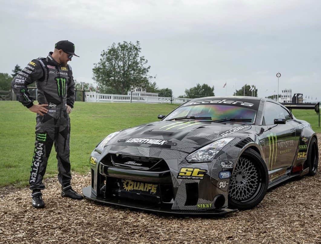 のインスタグラム：「LB WORKS GTR Type.2 x @baggsyboyuk !! Ready for @fosgoodwood !! Totally new looks!! Can’t wait to see the monster at @fosgoodwood !! Special thanks to @baggsyboyuk & @libertywalkeu !! See you soon !! #libertywalk #lbworks #lbperformance #gtr35 #gtr #goodwood #baggsy #baggsyboyuk #festivalofspeed #nissan #rotiform」