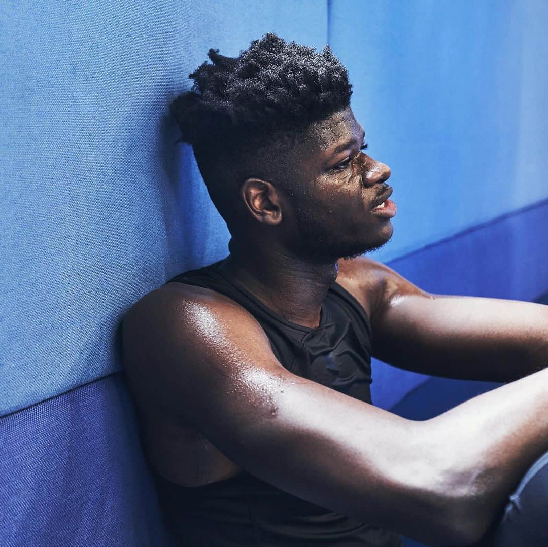 Under Armour Basketballさんのインスタグラム写真 - (Under Armour BasketballInstagram)「No days off for the sqUAd.  @joelembiid,@desmith4, & @therealmobamba got to work in Shanghai 🇨🇳 in the New Hovr Havoc II.  Hit the link in bio to get your pair now.」6月30日 7時09分 - uabasketball