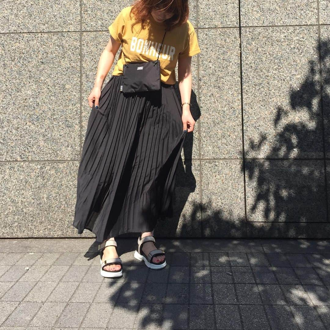 ropepicnic_credokayama さんのインスタグラム写真 - (ropepicnic_credokayama Instagram)「． tops ¥1,990＋tax ． #ロペピクニック#クレド岡山#岡山#シンプルコーデ#カジュアルコーデ#ママコーデ#ママファッション#プチプラコーデ#プチプラファッション#大人女子#大人カジュアル#スタッフコーデ#Tシャツコーデ#プリーツスカート#サコッシュ#スポサン#ロゴTシャツ」6月30日 7時22分 - ropepicnic_credokayama