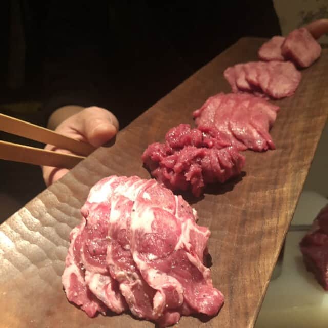 "TERIYAKI" テリヤキ編集部さんのインスタグラム写真 - ("TERIYAKI" テリヤキ編集部Instagram)「~TERIYAKI美食倶楽部開催店~⠀⠀ ⠀ TERIYAKI美食倶楽部では、ほぼ毎日素敵なオフ会を開催しています。⠀ ⠀ 東京に限らず、全国各地で様々な逸品を食べる至高のオンラインサロン。⠀ ⠀ 気になる方は @teriyaki_jp  のプロフィールからチェック。⠀ ⠀  ________________________________⠀⠀ ⠀ 🏠店舗名: 焼肉旬やさいファンボギ ⠀ ⠀⠀ 🗾場所: 岐阜,岐阜 🍽夜:¥10,000〜 ⠀ 📣テリヤキストのコメント: ⠀ 岐阜駅前の変態的熟成肉専門店⠀ ________________________________⠀  テリヤキ編集部公式アカウントでは、本当に美味しいお店をご紹介しております。アプリの方もチェックお願い致します！😊 ・ 『 #テリヤキ掲載店』をつけて投稿いただいた中から素敵なお写真をご紹介いたします！ぜひ投稿してみてくださいね！⠀ ________________________________⠀ #テリヤキ掲載店#岐阜#岐阜グルメ#焼肉旬やさいファンボギ#写真好きな人と繋がりたい #グルメ好きな人と繋がりたい #美味しいもの好きな人と繋がりたい #いいね返し#ファインダー越しの世界 #美味しいお店#food#foodstagram #foodporn #delicious#グルメ部 #グルメ好きな人と繋がりたい #たべすたぐらむ #グルメ巡り」6月29日 23時36分 - teriyaki_jp
