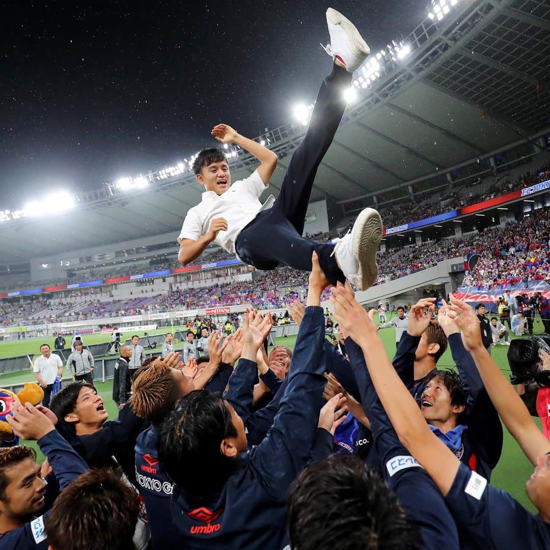 のインスタグラム：「. 高く翔べ！ （2019.06.29） . 📷Photo by J.LEAGUE/Jリーグ . #久保建英 #TakefusaKubo #FC東京 #FCTokyo #レアルマドリード #RealMadrid #HalaMadrid #明治安田生命J1リーグ #Jリーグ #コトシハJガハンパナイ #JLeague #J撮り #J1 #football #サッカーキング #⚽️ #サッカー」