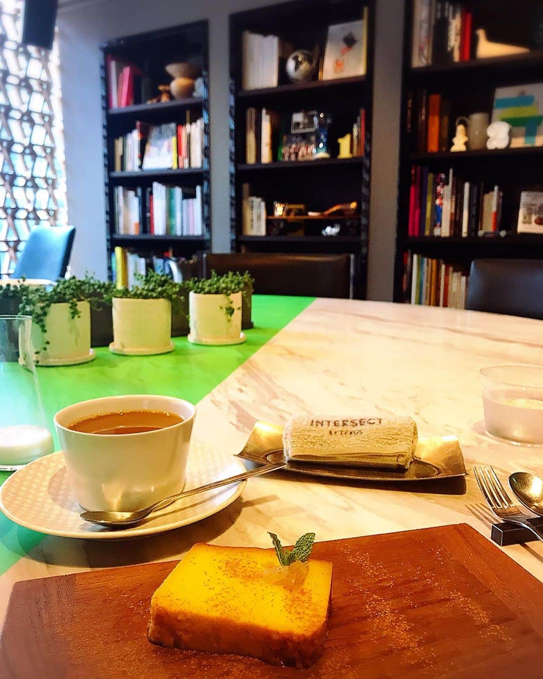 尾崎ありさのグルメインスタ