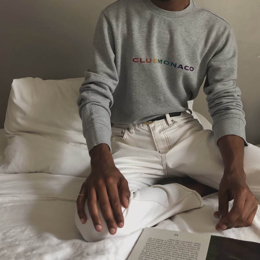 Club Monacoのインスタグラム：「@rylopes: "As Pride month comes to an end, it’s to be remembered that Pride is an act of showing up, creating space for others, and being accountable for our own. To those who know they’re almost there but haven’t reached it yet, I stand with you, too. It takes time to find the inner-happiness we deserve. Of course, Pride is nothing without Marsha P. Johnson and her efforts for each and every one of our rights. We are reminded that Pride takes insertion, accountability, and love. #cmpride #pride" ⠀⠀⠀⠀⠀⠀⠀⠀⠀ Club Monaco is proud to donate 50% of all Pride sweatshirts to Stonewall Community Foundation, supporting LGBTQIA+ organizations worldwide, 365 days a year. stonewallfoundation.org ⠀⠀⠀⠀⠀⠀⠀⠀⠀ #Pride #PrideNYC」