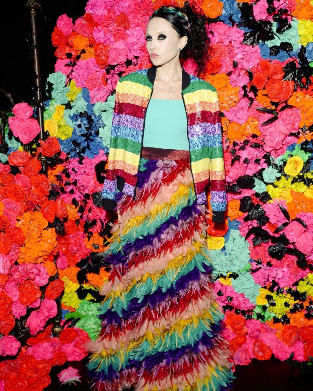 Saks Fifth Avenueさんのインスタグラム写真 - (Saks Fifth AvenueInstagram)「#WherePrideBegan: Tomorrow we celebrate the annual Pride March here in NYC—Stacey Bendet Creative Director of @aliceandolivia helps @stonewallgives x @saks celebrate the 50th anniversary of the @thestonewallinn uprising. Join the conversation and share your own story of #wherepridebegan.」6月30日 0時30分 - saks