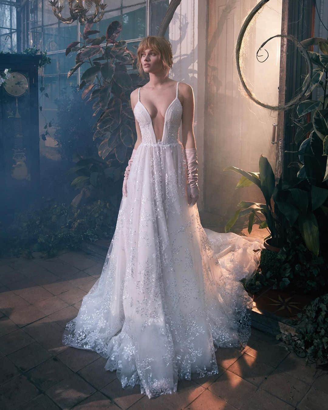 Galia Lahavさんのインスタグラム写真 - (Galia LahavInstagram)「Be the princess of your fairytale | With a princess gown like our #GALA_312 #GLMagic」6月30日 0時39分 - galialahav