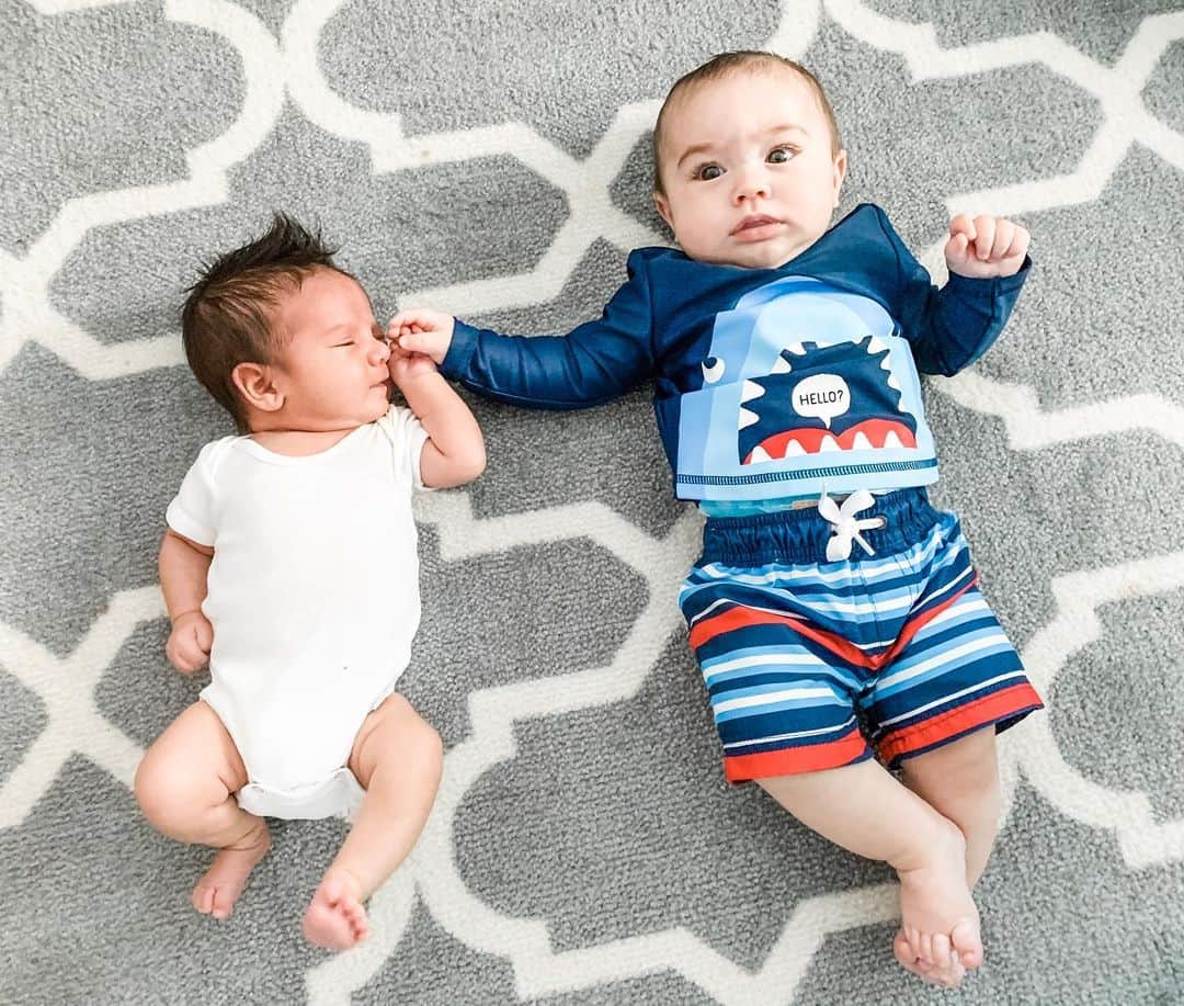 ニコール・ ポリッツィのインスタグラム：「Introducing the next generation of Team Meatball. @deenanicolemtv #meatballJrs」