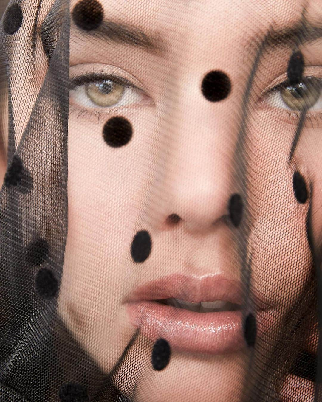 Laneya Graceさんのインスタグラム写真 - (Laneya GraceInstagram)「Windows to the soul 😁. Shot by @joeleefoto Mua @elizabethchangmakeup #greeneyes #eastbay #fashion #portrait #portraitphotography #fashionphotography #model #photography #professionalphotographers #houston #oakland #hri #luberroklinentertainment #osbrink #jemodel #wlyg」6月30日 0時46分 - official_laneya_grace