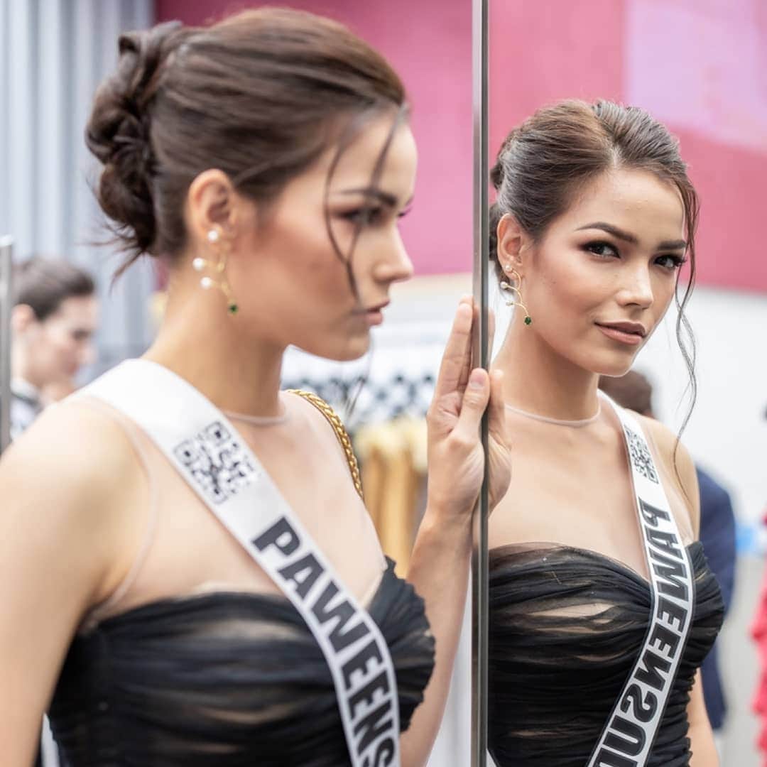 CeCi Thailandさんのインスタグラム写真 - (CeCi ThailandInstagram)「ขอแสดงความยินดีกับสาวคนนี้ด้วย ฟ้าใส Miss Universe Thailand คนล่าสุด สวยสมมงฯ มาก ตอบคำถามเป๊ะเวอร์ค่า #missuniversethailand #missuniversethailand2019 #ฟ้าใสปวีณสุดา」6月30日 1時01分 - girldailydotcom