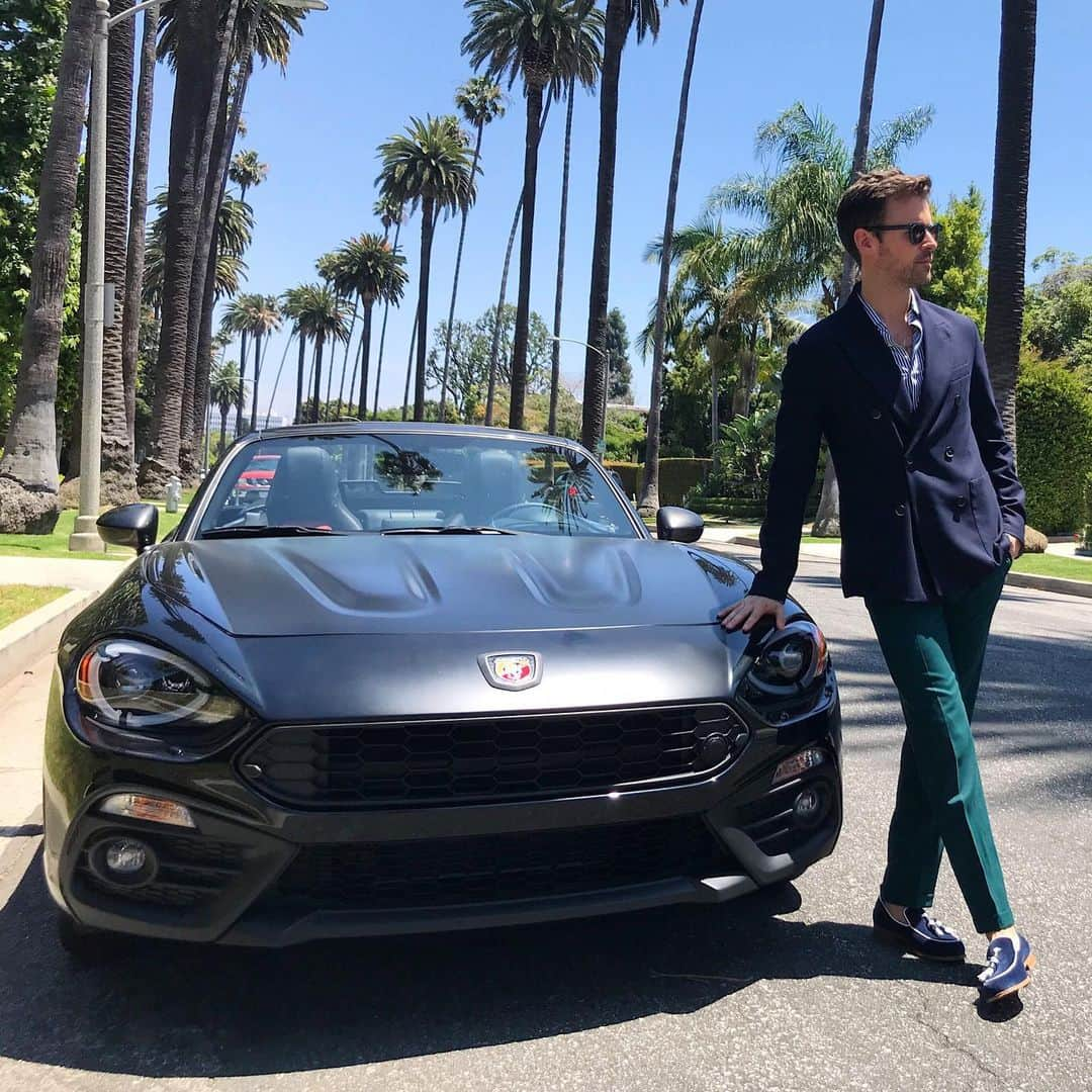 ブラッド・ゴレスキーさんのインスタグラム写真 - (ブラッド・ゴレスキーInstagram)「Feeling super chic cruising around LA in my convertible #FIAT124Spider @fiatusa #ad」6月30日 1時26分 - bradgoreski