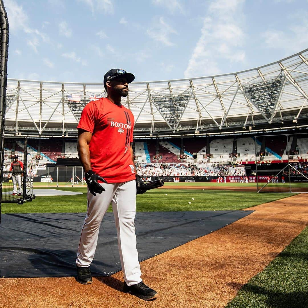 ボストン・レッドソックスさんのインスタグラム写真 - (ボストン・レッドソックスInstagram)「Business Trip 🇬🇧」6月30日 1時42分 - redsox