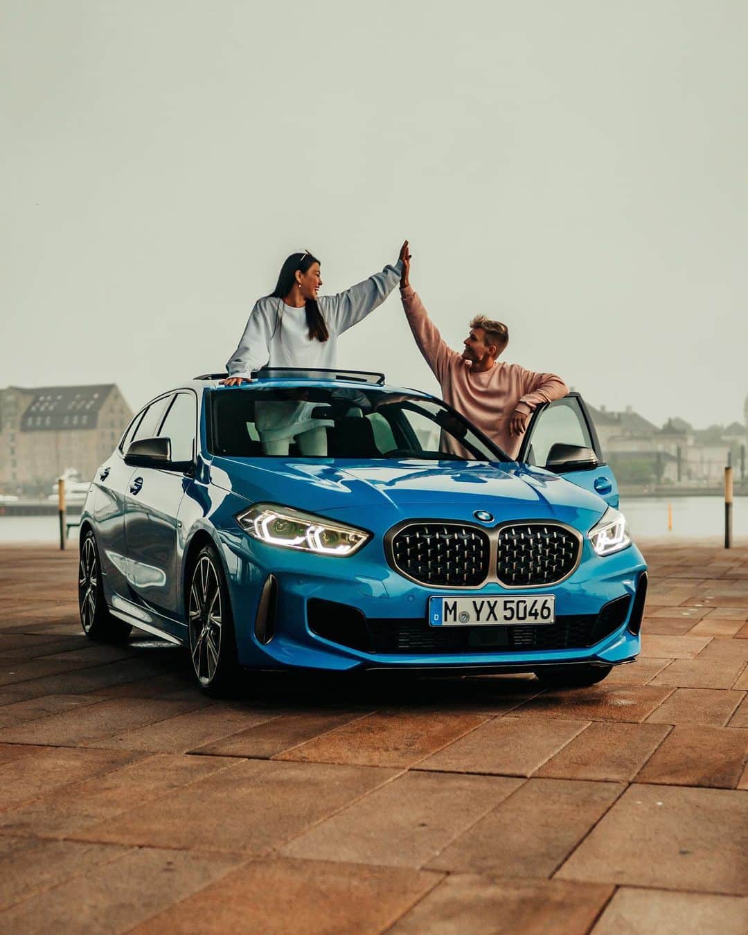 BMWさんのインスタグラム写真 - (BMWInstagram)「Challenge the urban culture every day. The all-new BMW 1 Series. #THE1 #BMW #1Series #THE1challenge @falcopunch @patrox @skyandtami __ BMW M135i xDrive 5-door: Fuel consumption in l/100 km (combined): 7.1 - 6.8. CO2 emissions in g/km (combined): 162 - 155. The values of fuel consumptions, CO2 emissions and energy consumptions shown were determined according to the European Regulation (EC) 715/2007 in the version applicable at the time of type approval. The figures refer to a vehicle with basic configuration in Germany and the range shown considers optional equipment and the different size of wheels and tires available on the selected model. The values of the vehicles are already based on the new WLTP regulation and are translated back into NEDC-equivalent values in order to ensure the comparison between the vehicles. [With respect to these vehicles, for vehicle related taxes or other duties based (at least inter alia) on CO2-emissions the CO2 values may differ to the values stated here.] The CO2 efficiency specifications are determined according to Directive 1999/94/EC and the European Regulation in its current version applicable. The values shown are based on the fuel consumption, CO2 values and energy consumptions according to the NEDC cycle for the classification. For further information about the official fuel consumption and the specific CO2 emission of new passenger cars can be taken out of the „handbook of fuel consumption, the CO2 emission and power consumption of new passenger cars“, which is available at all selling points and at https://www.dat.de/angebote/verlagsprodukte/leitfaden-kraftstoffverbrauch.html.」6月30日 1時43分 - bmw