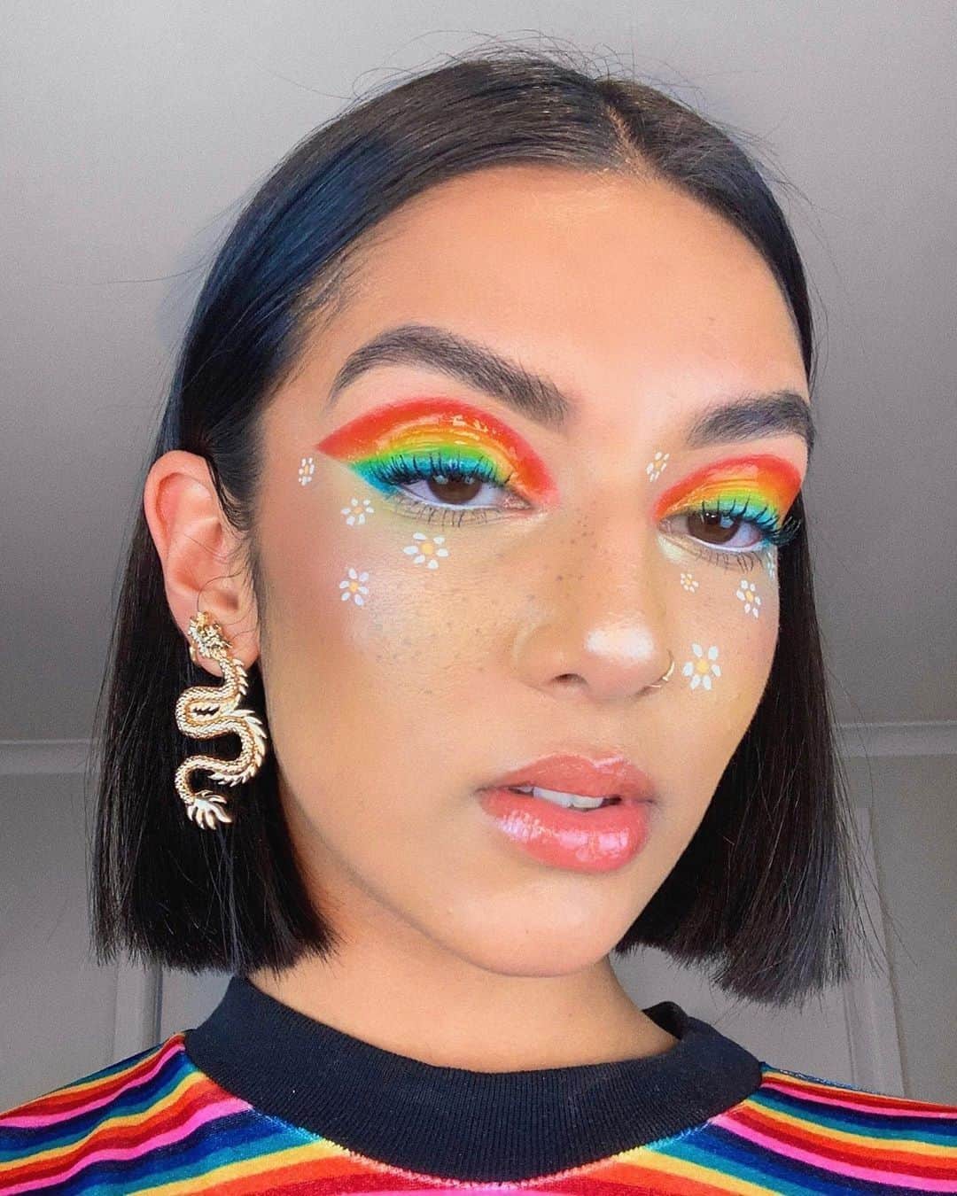 NYX Cosmeticsさんのインスタグラム写真 - (NYX CosmeticsInstagram)「Happy #NYCPride Weekend, beauties! 🌈 @rowisingh creates this mesmerizing rainbow eye look using our Ultimate Shadow Palette + White Liquid Liner 😍 Check out our IG story to see how she created the look 🎨 || #nyxcosmetics #nyxprofessionalmakeup #crueltyfreebeauty」6月30日 2時00分 - nyxcosmetics