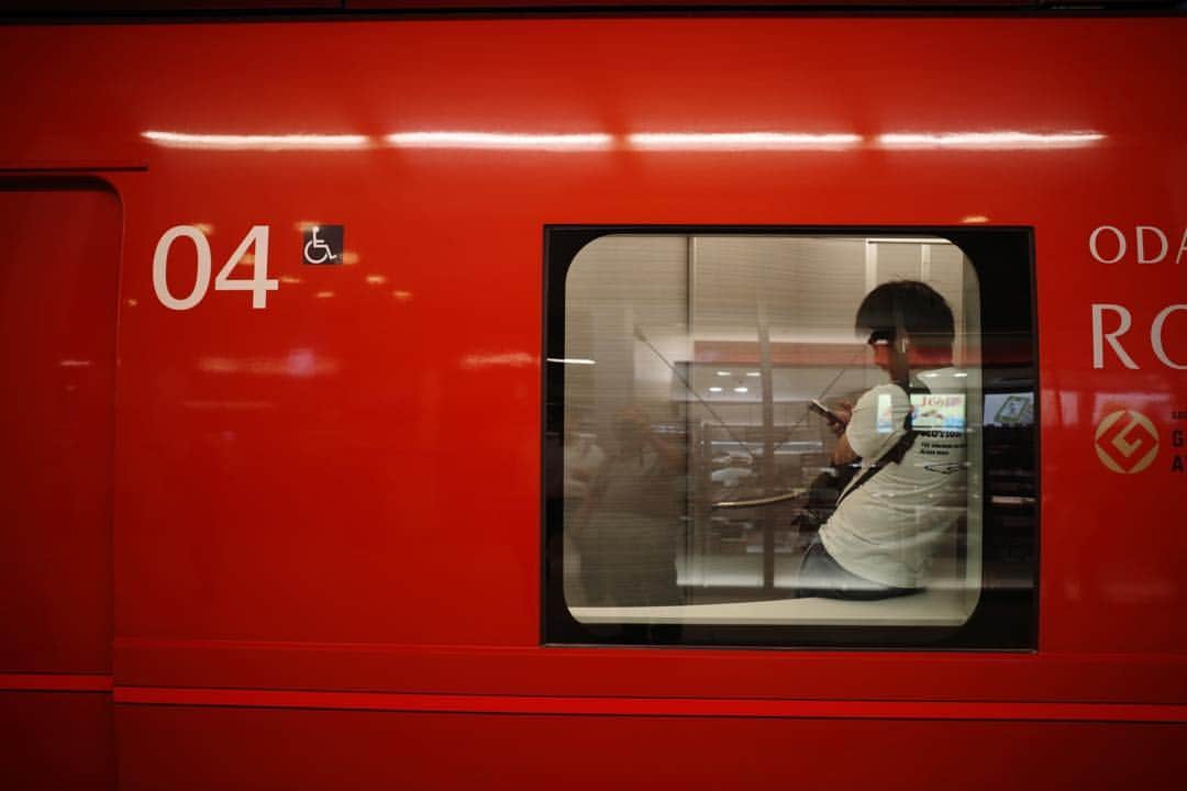 佐藤東弥のインスタグラム：「イタロ みたいなロマンスカー 数字のロゴもかっこいい #GR3」