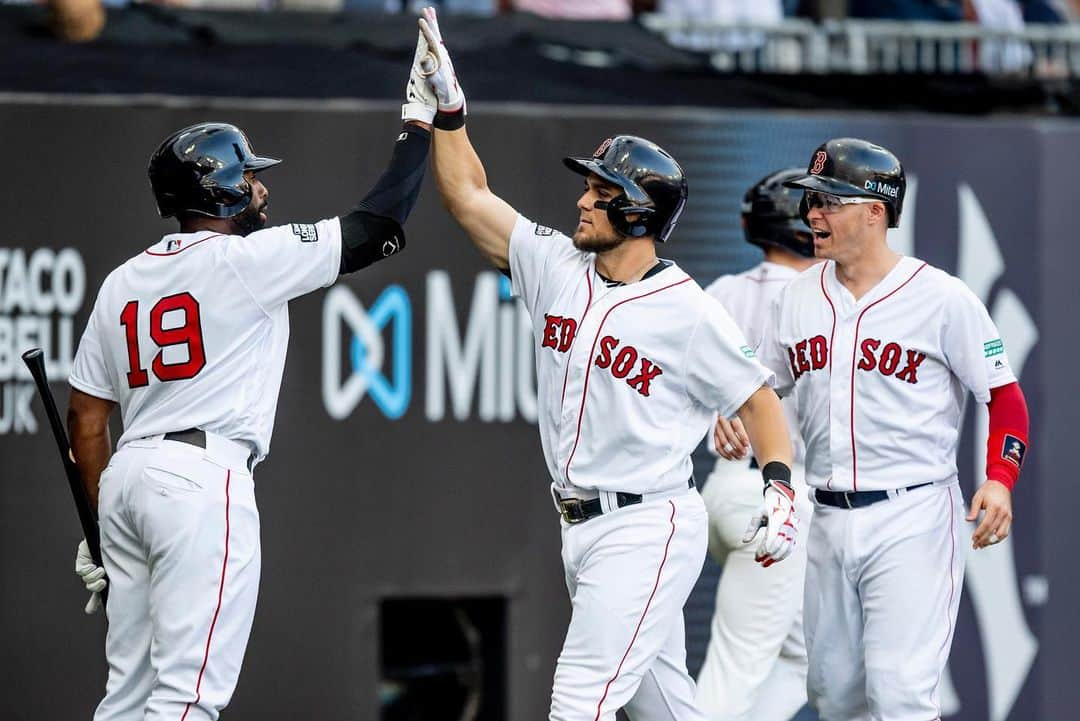 ボストン・レッドソックスさんのインスタグラム写真 - (ボストン・レッドソックスInstagram)「London called. Chavis answered!!! 💪」6月30日 3時40分 - redsox